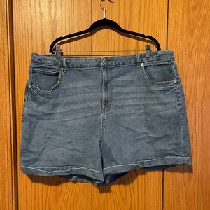 American Eagle Highwaisted Shorts